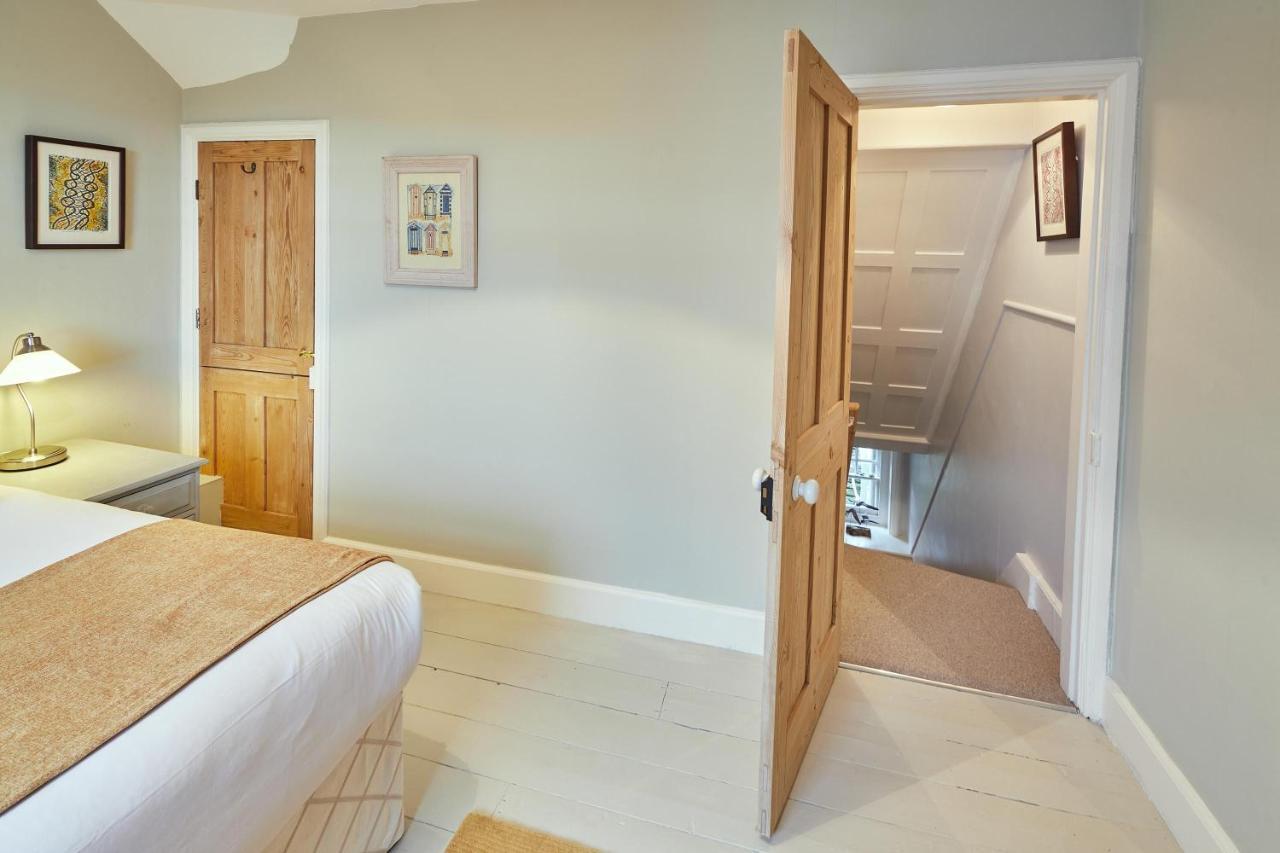 Host & Stay - 1 Coastguard Cottages Скарборо Екстер'єр фото