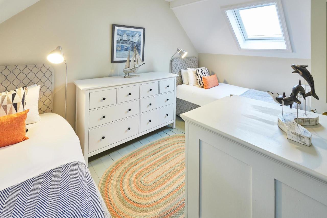 Host & Stay - 1 Coastguard Cottages Скарборо Екстер'єр фото